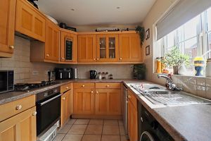 Kitchen- click for photo gallery